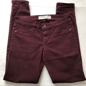 🌈Abercrombie & fitch burgundy jeans